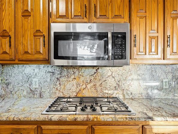 340  Windy Meadow Drive , Cedar Hill Texas 75104