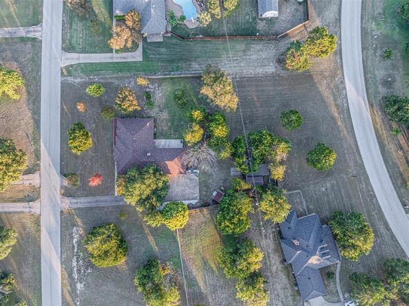 340  Windy Meadow Drive , Cedar Hill Texas 75104