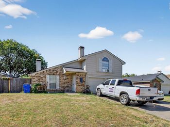 803  Canary Lane 