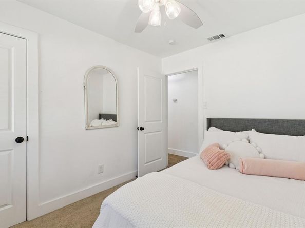 1142  Anderson Street , Irving Texas 75062