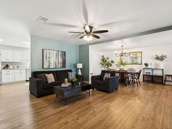 1142  Anderson Street , Irving Texas 75062