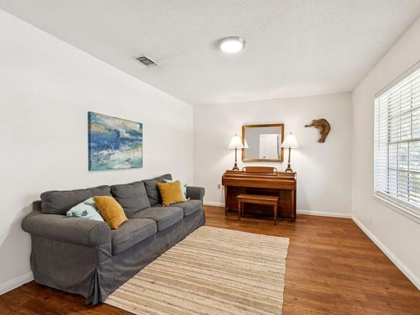 3528  Sheffield Drive , Arlington Texas 76013