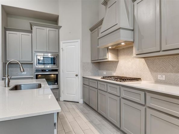 605  Nakoma Drive , Rockwall Texas 75087