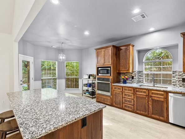 704  Wooded Creek Lane , McKinney Texas 75071