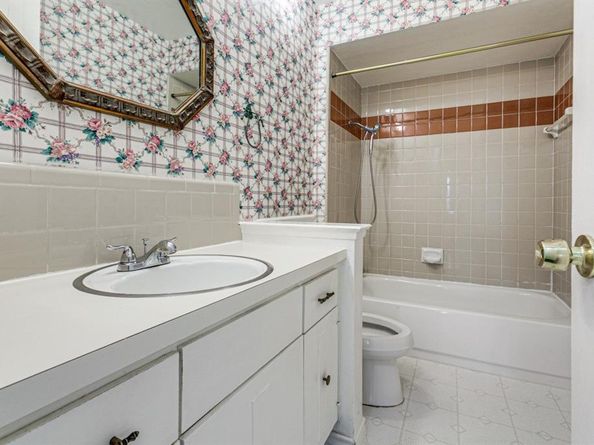 4109  Burning Tree Lane , Garland Texas 75042