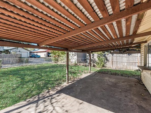 2037  Old Mill Run  , Garland Texas 75042