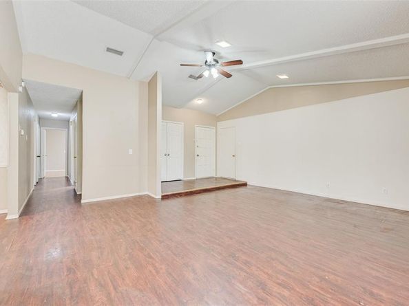 2037  Old Mill Run  , Garland Texas 75042