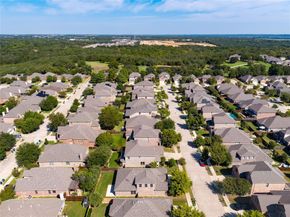 3312  Glen Crest Lane , Denton Texas 76208