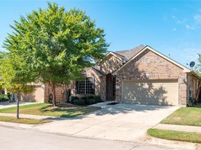 3312  Glen Crest Lane , Denton Texas 76208