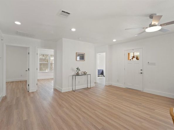 916  Zelda Drive , Hurst Texas 76053