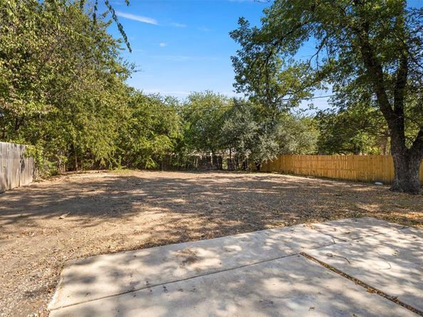 916  Zelda Drive , Hurst Texas 76053