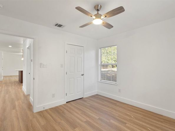 916  Zelda Drive , Hurst Texas 76053