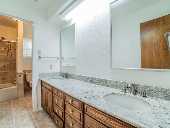 2534  Sunnyvale Road , Grand Prairie Texas 75050