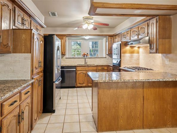 2826  Club Meadow Drive , Garland Texas 75043