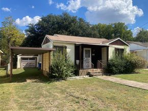 1218  Tarpley Avenue , Dallas Texas 75211