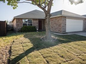 5760  Mountain Stream Trail , Fort Worth Texas 76244