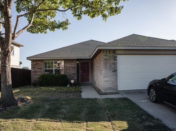 5760  Mountain Stream Trail , Fort Worth Texas 76244