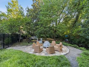 5908  Meadowcreek Drive , Dallas Texas 75248