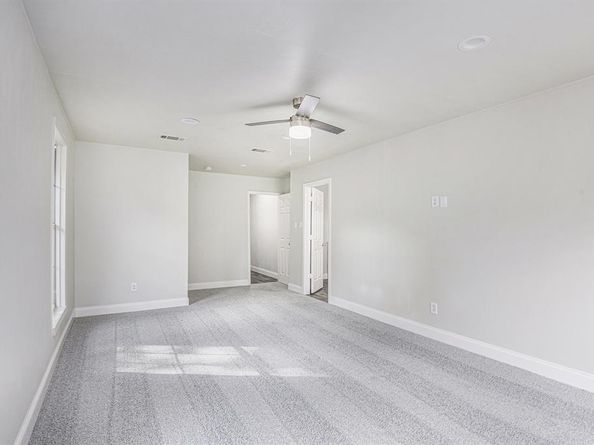 233  Victoria Avenue , Azle Texas 76020