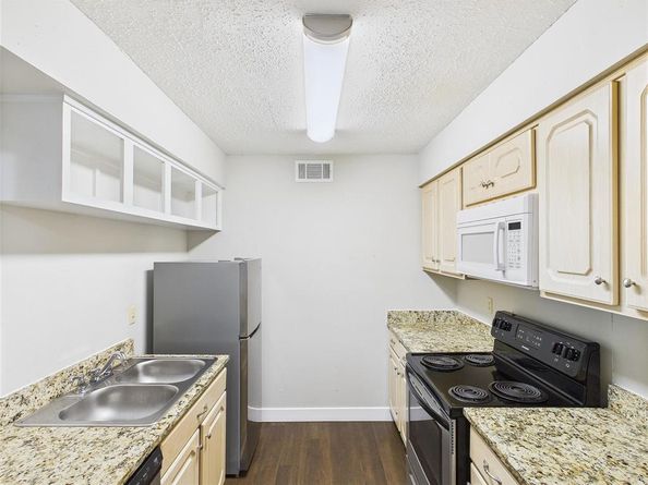 4421  Westminster Drive , Irving Texas 75038