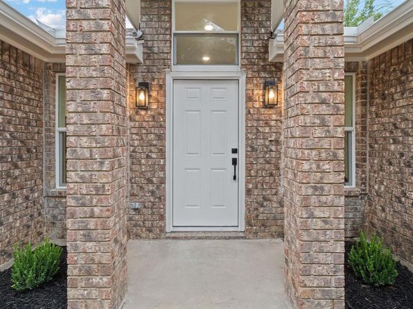 822  Trevor Way , Arlington Texas 76001