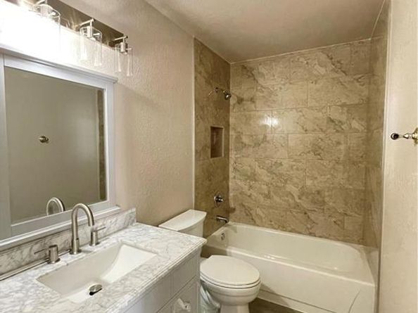 409 S Las Vegas Trail , White Settlement Texas 76108