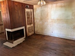 1842  Naylor Street , Dallas Texas 75228