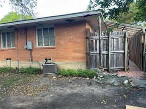 1842  Naylor Street , Dallas Texas 75228
