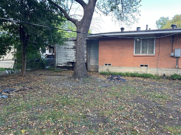 1842  Naylor Street , Dallas Texas 75228