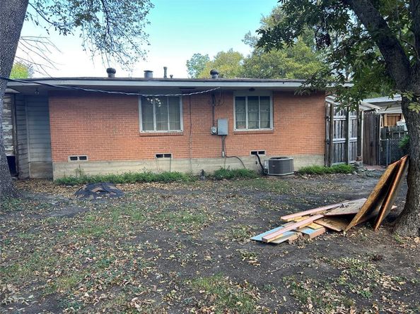 1842  Naylor Street , Dallas Texas 75228