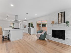 729  Town Creek Drive , Dallas Texas 75232