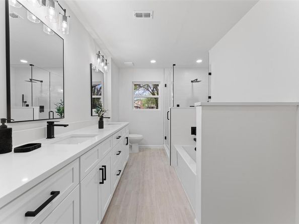 729  Town Creek Drive , Dallas Texas 75232