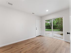 729  Town Creek Drive , Dallas Texas 75232