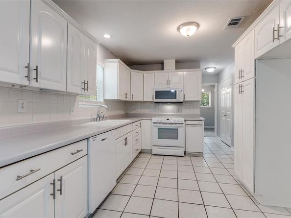 1419  Stagecoach Drive , Richardson Texas 75080