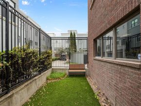 715  Jones Street , Fort Worth Texas 76102