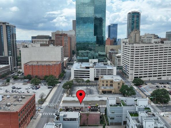 715  Jones Street , Fort Worth Texas 76102