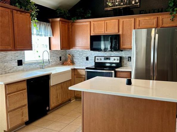8421  Yellow Buckeye Drive , Fort Worth Texas 76140