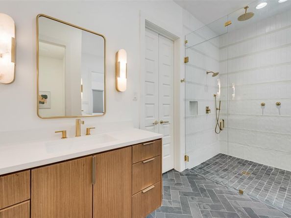 6443  Kenwood Avenue , Dallas Texas 75214