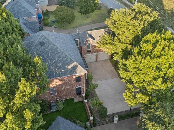 9227  Lanshire Drive , Dallas Texas 75238