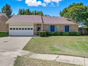 1823  Chestnut Court , Flower Mound Texas 75028