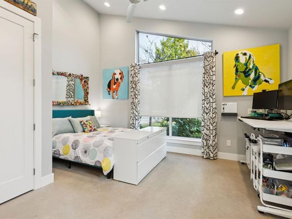 7515  Linwood Avenue , Dallas Texas 75209