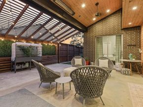 7515  Linwood Avenue , Dallas Texas 75209