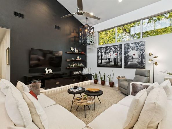 7515  Linwood Avenue , Dallas Texas 75209