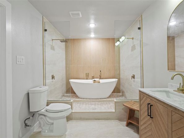 820  Belltower Drive , Irving Texas 75061