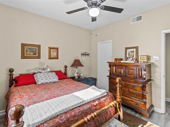 8601  Park Lane  612, Dallas Texas 75231