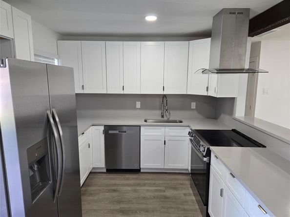 3950  Ambrose Circle , Dallas Texas 75241