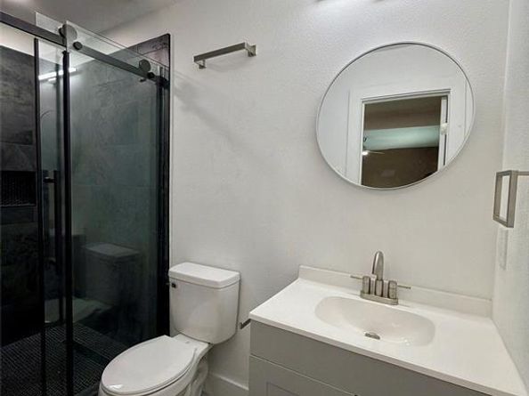 3950  Ambrose Circle , Dallas Texas 75241