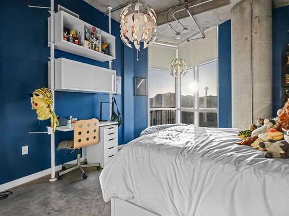 1001  Belleview Street  305, Dallas Texas 75215