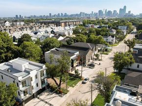 1121  Muncie Avenue , Dallas Texas 75212