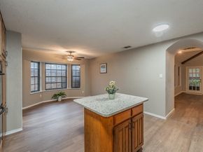 917  Bucknell Drive , Arlington Texas 76012